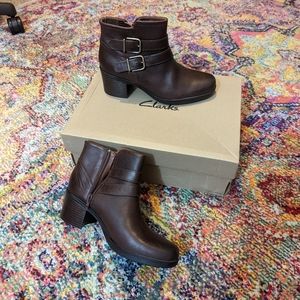 NEW Clark's Ankle Boot - Rich Brown